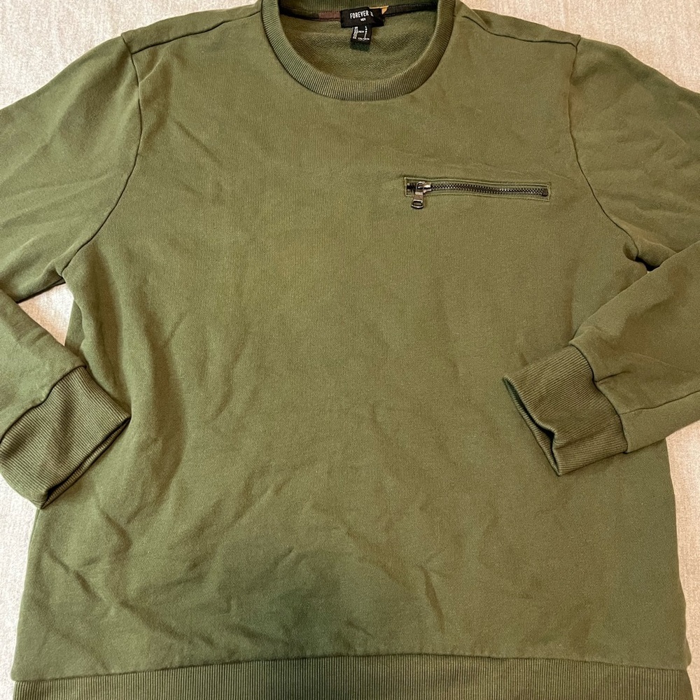 Forever 21 Men’s crewneck sweater- Like New! - Picture 2 of 6
